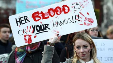 Foto de archivo de una protesta a favor del aborto en Dublín. / REUTERS