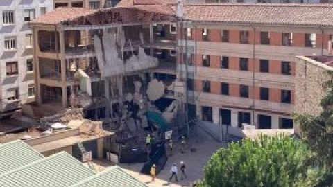 Muere un trabajador por el derrumbe de la fachada de un colegio en Logroño