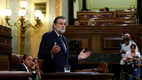 El presidente del Gobierno, Mariano Rajoy, en la tribuna del Congreso de los Diputados, durante la moción de censura presentada por Unidos Podemos. REUTERS