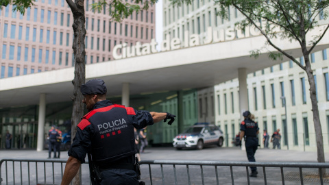 24/07/2023 - Foto de archivo de la fachada de la Ciutat de la Justícia de Barcelona, a 24 de julio de 2023.