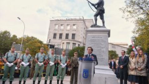 Almeida reivindica al general golpista Millán-Astray en la inauguración de una estatua que homenajea a la Legión