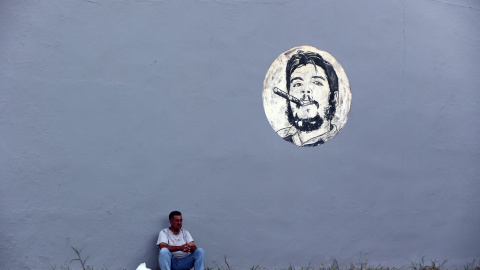 Imagen del Che Guevara en Santa Clara, Cuba. / EFE