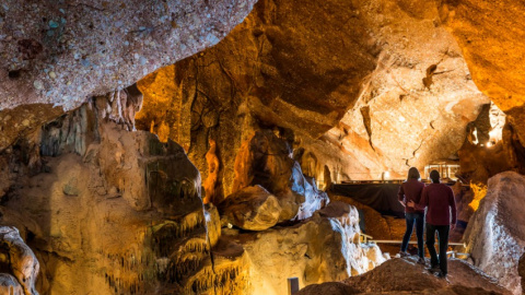 Coves de Montserrat