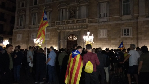 Imatge de la Plaça de Sant Jaume de Barcelona, al voltant de les 23:30h