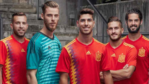 Jugadores de la Selección con la camiseta para el Mundial de 2018