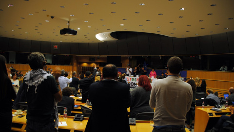 Leila Khaled durante su visita al Parlamento Europeo./ PÚBLICO