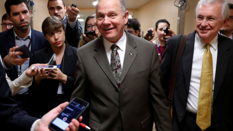 Roy Moore, hace unos días en el Capitolio, en Washington. REUTERS/Jonathan Ernst