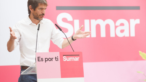 El portavoz de Sumar, Ernest Urtasun, en una rueda de prensa tras las elecciones generales del 23J, a 24 de julio de 2023, en Madrid.