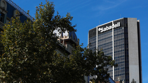 Sede del Banco Sabadell en Barcelona. REUTERS