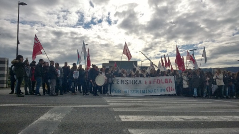 Las trabajadoras de Bershka en Pontevedra durante la huelga indefinida. / @galizaCIG