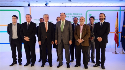 El ministro de Exteriores, Alfonso Dastis, y el presidente de Iberdrola, Ignacio Sánchez Galán, en la entrega II Premios a la Cooperación Energética Internacional