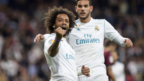 El defensa brasileño del Real Madrid Marcelo Vieira celebra su gol, tercero del equipo frente al Eibar. - EFE