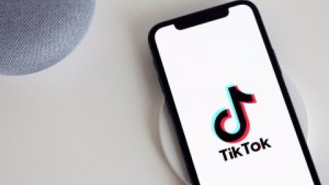 El català arriba a TikTok: l'afegirà com a opció lingüística de l'aplicació