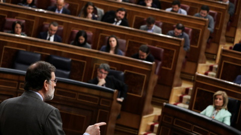 El presidente del Gobierno, Mariano Rajoy, durante la sesión de control al Gobierno en el Congreso de los Diputados. REUTERS/Susana Vera