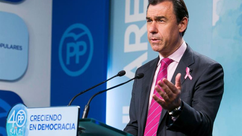 Fernando Martínez-Maillo, coordinador general del PP, durante una rueda de prensa en la calle Génova. /EFE