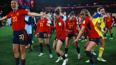 Las jugadoras bailan para celebrar su victoria en la final del Mundial de fútbol femenino, a 20 de agosto de 2023 en Sídney