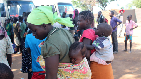 Desde enero, 284.000 sursurdaneses han cruzado la frontera de Uganda huyendo del conflicto. Fotografía: Pablo L.Orosa