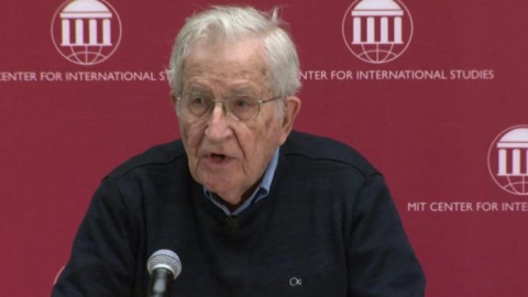 El lingüista i activista polñític Noam Chomsky, en una imatge d'arxiu. | MIT