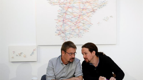 Xavier Domènech y Pablo Iglesias en la la reunión del "consejo de sabios", órgano que la formación denomina "Rumbo 2020". | CHEMA MOYA (EFE)