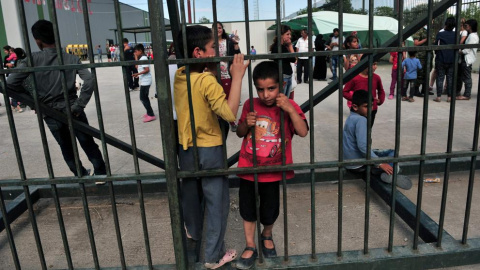 Niños refugiados en el campo de refugiados griego de Kalohori -  Sakis Mitrolidis / AFP