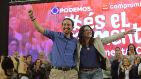 Pablo Iglesias y Mónica Oltra, en un mitin en Alicante. DANI GAGO (PODEMOS) / ALICANTE