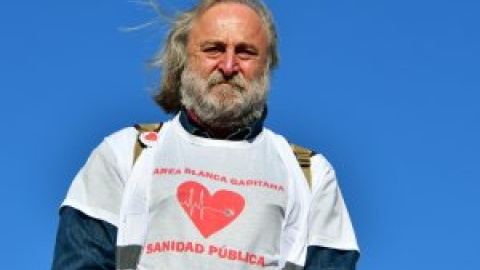 Antonio Vergara, portavoz de las mareas en Andalucía: "Defendemos sanidad 100% pública, sin colaboración con la privada"