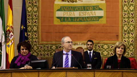 El presidente del Parlamento de Andalucía, Juan Pablo Durán, durante el debate final en el Pleno del proyecto de Ley del Presupuesto autonómico.