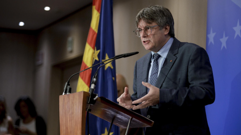 El eurodiputado de Jxcat Carles Puigdemont interviene en la conferencia inaugural de la jornada interparlamentaria de su formación en Bruselas este 5 de septiembre de 2023.