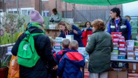 El Gobierno recapacita y opta por las ayudas directas para combatir la pobreza infantil en 70.000 familias