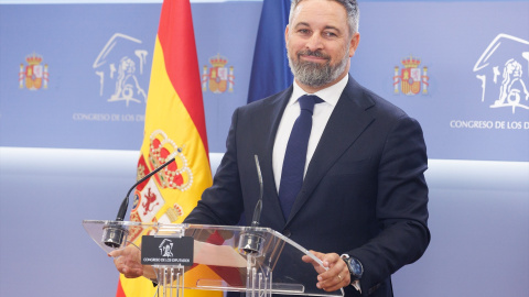 06/09/2023 El líder de Vox, Santiago Abascal, en una rueda de prensa en el Congreso.