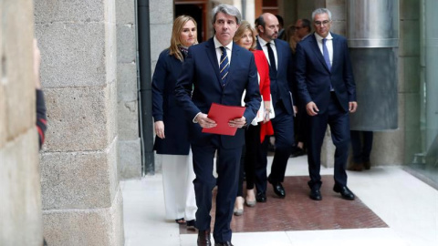 El desde hoy presidente en funciones de la Comunidad de Madrid, Ángel Garrido, tras presidir la reunión del Consejo de Gobierno extraordinario, hoy en la Real Casa de Correos. (CHEMA MOYA | EFE)