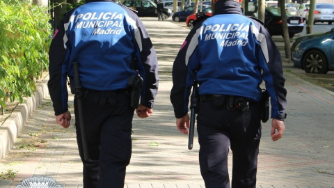 Dos policías municipales de Madrid. EUROPA PRESS