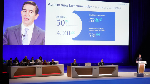 El presidente del BBVA, Carlos Torres, durante su intervención en la junta general ordinaria del banco, en Bilbao. E.P./H.Bilbao