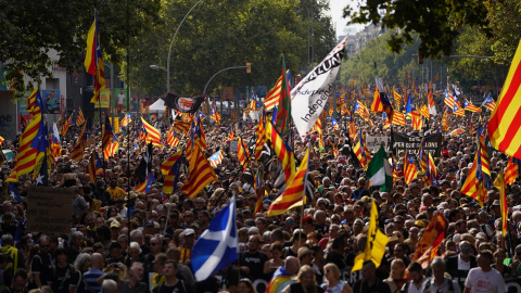 Centenares de personas participan en la manifestación convocada por la ANC con motivo de la Diada, Día de Catalunya, a 11 de septiembre de 2022, en Barcelona