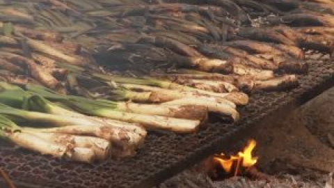 La Gran Festa de la Calçotada de Valls, una cita obligada per gaudir d'una degustació de calçots