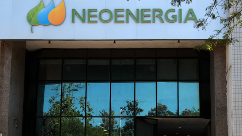 Fachada de la empresa energética Neoenergía, filial de Iberdrola, en Río de Janeiro (Brasil).. EFE / Marcelo Sayão