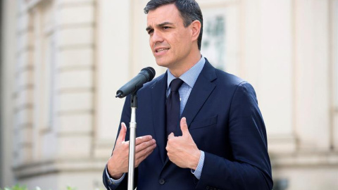 El secretario general del PSOE, Pedro Sánchez, durante su intervención ante los medios tras la reunión mantenida el día 4 en Londres con el exprimer ministro británico Gordon Brown. /EFE