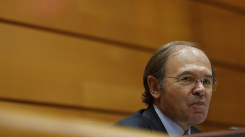 El presidente del Senado, Pio García Escudero, durante la sesión de control al Gobierno este martes por la tarde en el pleno del Senado./EFE