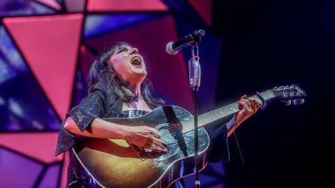 Eva Amaral durante un concierto en el Wizink Center, a 19 de noviembre de 2021, en Madrid, Navarra, (España).