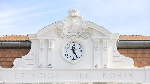 19/03/2024 El reloj de la Estación del Norte marca las 11:25 horas, a 25 de marzo de 2023, en Madrid (España).