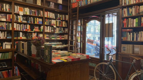 20/3/24 - Imagen de la librería Pérgamo, la más antigua de Madrid.