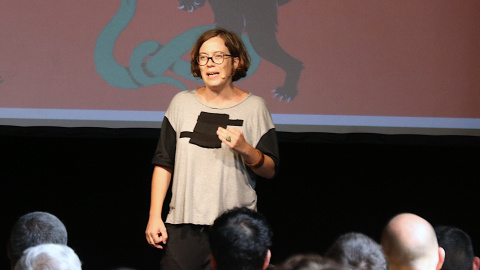 La diputada i portaveu de la CUP-NCG, Eulàlia Reguant, en la seva intervenció a l'acte de clausura de l'Escola d'Estiu de la CUP.