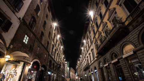 Vista general de una calle desierta en el centro histórico de la ciudad de Florencia, a 9 de noviembre de 2022.