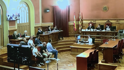 18-9-2023 Els sis mossos acusats a l'Audiència de Barcelona