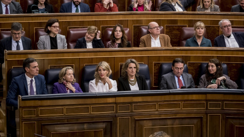 El presidente del Gobierno, Pedro Sánchez, junto a varios de sus ministros, Pilar Llop incluida, durante la sesión de control celebrada este miércoles en el Congreso.