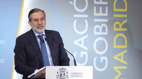 El consejero de Presidencia, Justicia e Interior de la Comunidad de Madrid, Enrique López, responde a los medios tras la firma de un convenio para mejorar la integración de la Comunidad de Madrid en el Sistema de Seguimiento Integral en los casos de Vio