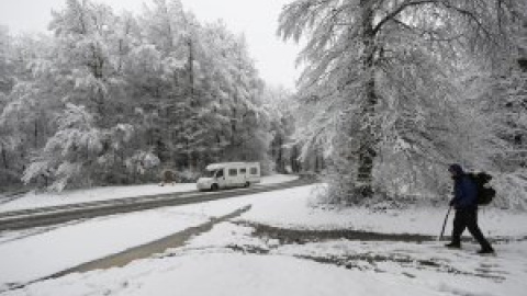 Mucha precaución al volante esta Semana Santa: la borrasca Nelson está dejando mucha lluvia, nieve y viento