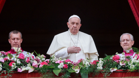 El papa Francisco durante la pronunciación de su mensaje 'urbi et orbi' en la Plaza de San Pedro, el Domingo de Pascua, en el Vaticano, el 31 de marzo de 2024.