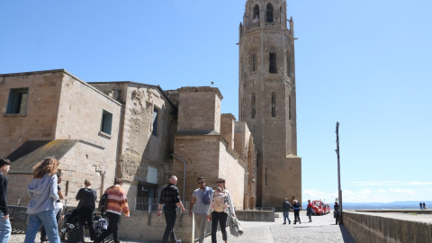 01/04/2024 - Visitants a la Seu Vella de Lleida.