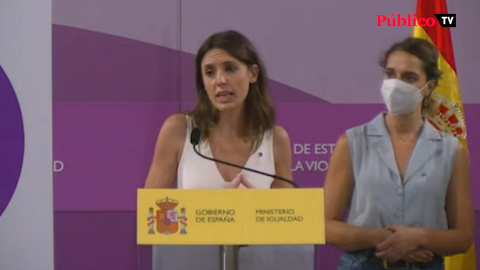 Irene Montero presenta el 'punto violeta': "Que las mujeres víctimas de violencia de género sepan que la sociedad está con ellas"